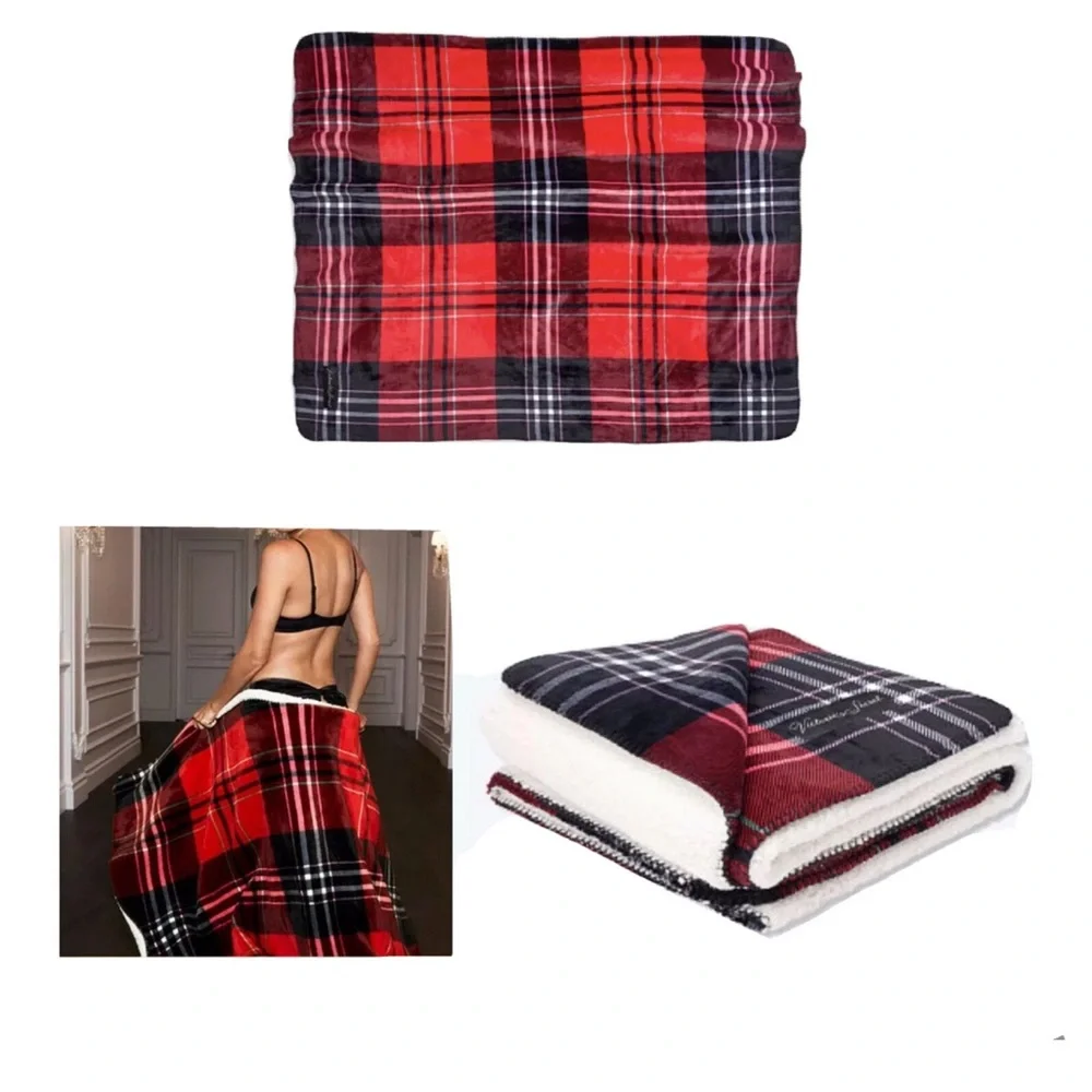 Victoria's Secret NWT Red & Black Plaid Sherpa lined Throw Blanket 50x60